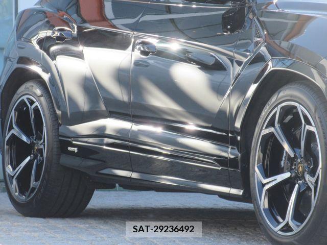 Lamborghini URUS 2023-05 351329-5