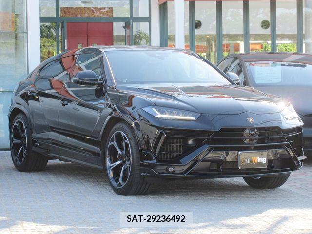 Lamborghini URUS 2023-05 351329-3