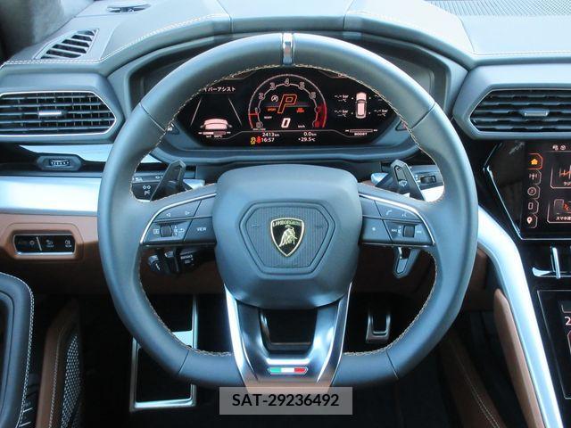 Lamborghini URUS 2023-05 351329-23