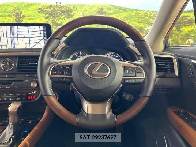 Lexus RX 2022-02 275827-11