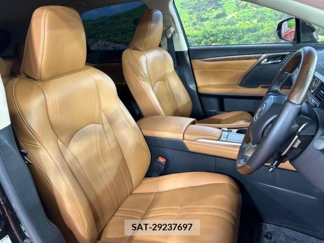 Lexus RX 2022-02 275827-8