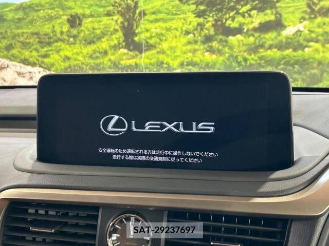 Lexus RX 2022-02 275827-3