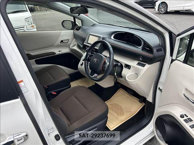 Toyota SIENTA 2017-07 298384-3
