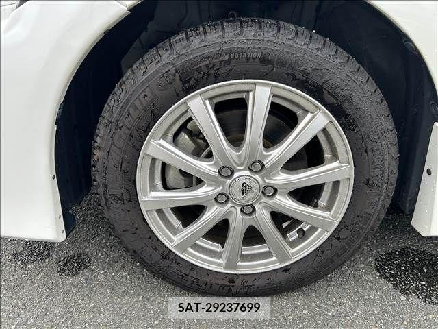 Toyota SIENTA 2017-07 298384-19