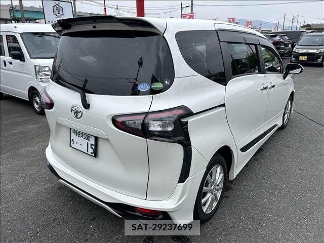 Toyota SIENTA 2017-07 298384-14