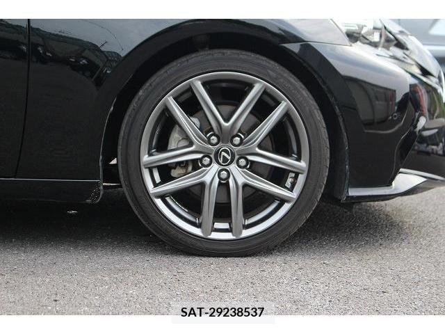 Lexus IS 2013-09 388235-12