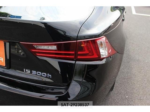 Lexus IS 2013-09 388235-11