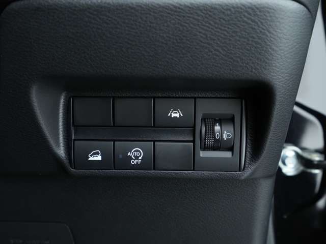 Mitsubishi EK X 2021-12 25420-16