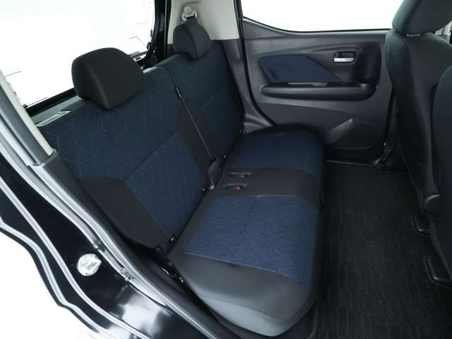 Mitsubishi EK X 2021-12 25420-6