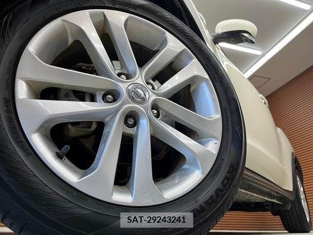 Nissan JUKE 2011-07 338907-18