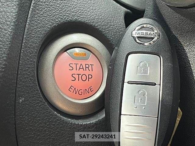 Nissan JUKE 2011-07 338907-6