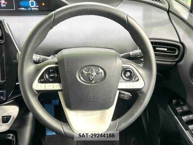Toyota PRIUS 2018-10 222583-19