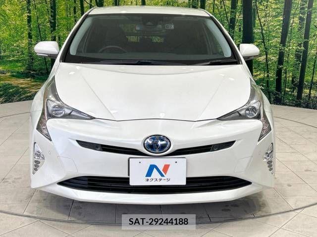 Toyota PRIUS 2018-10 222583-13