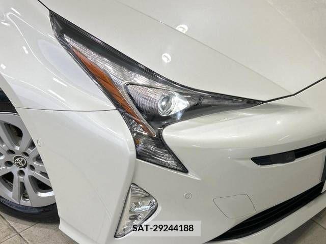 Toyota PRIUS 2018-10 222583-11