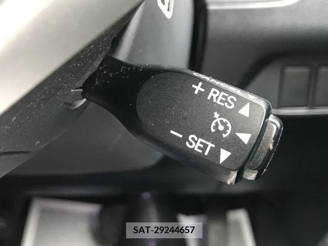 Lexus CT 2011-11 387793-17