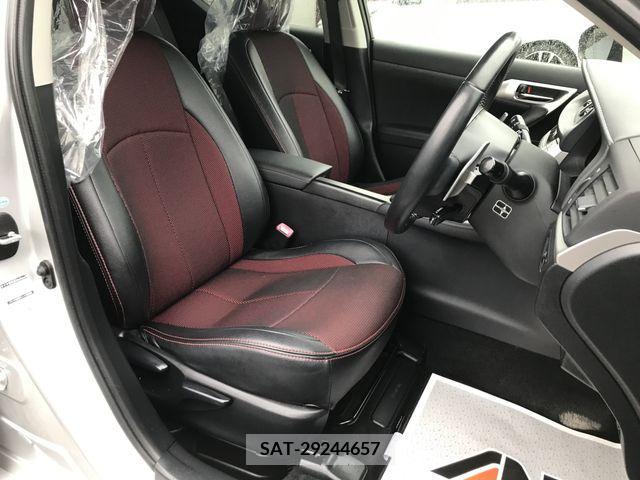 Lexus CT 2011-11 387793-9