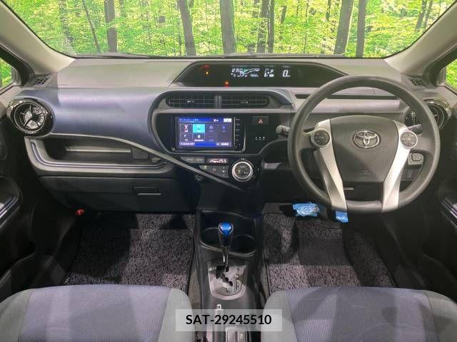 Toyota AQUA 2015-10 314224-1