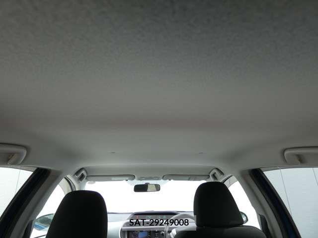 Toyota AQUA 2012-10 386728-10