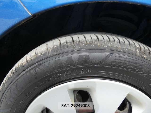 Toyota AQUA 2012-10 386728-17
