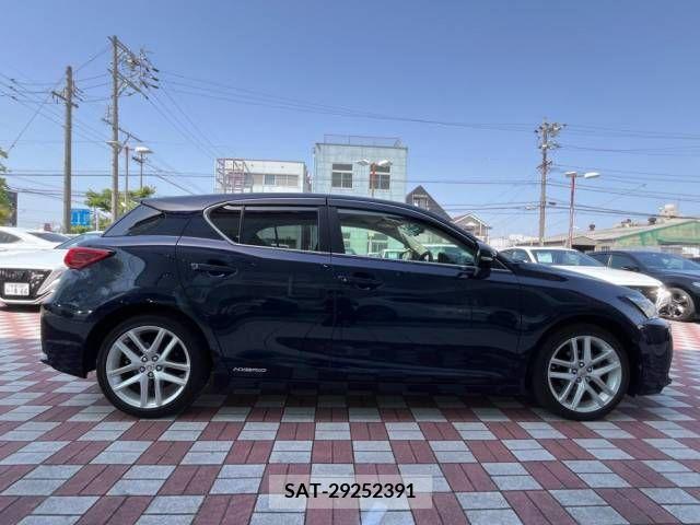 Lexus CT 2018-09 275139-16