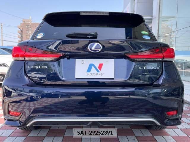 Lexus CT 2018-09 275139-14