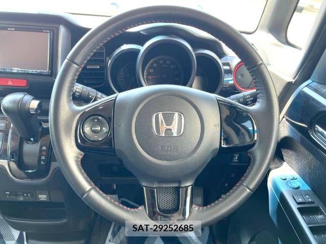 Honda N BOX CUSTOM 2016-05 365012-11