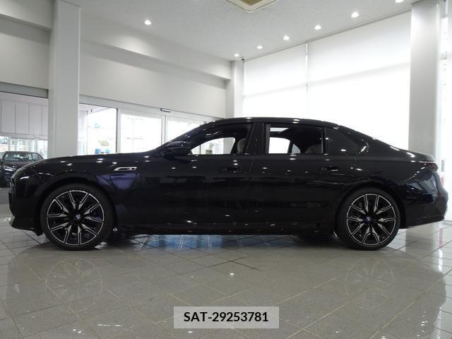 Bmw i7 2023-09 293766-4
