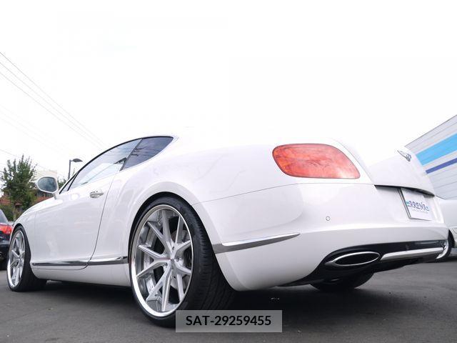 Bentley Bentley 2012-08 202022-5