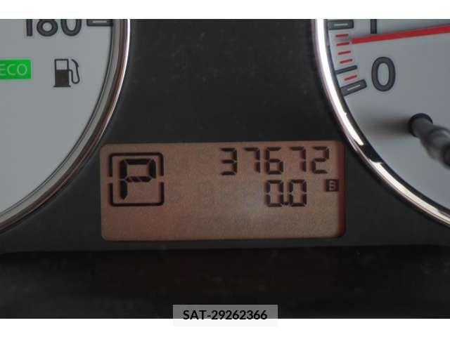Nissan NOTE 2012-05 302280-4