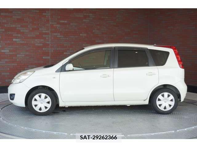 Nissan NOTE 2012-05 302280-1