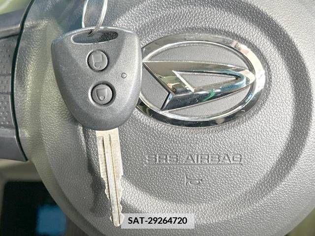 Daihatsu MOVE 2016-06 379023-4