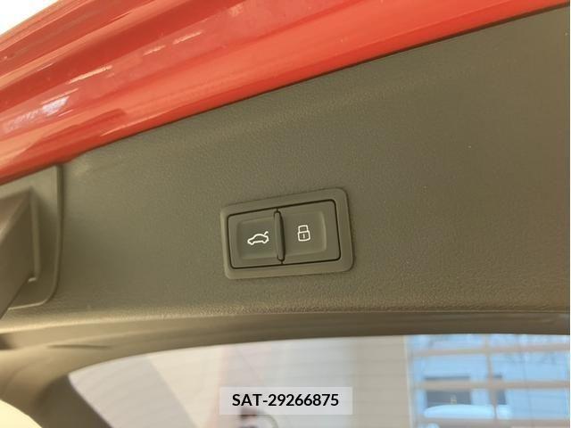 Audi A4 2016-06 211953-13