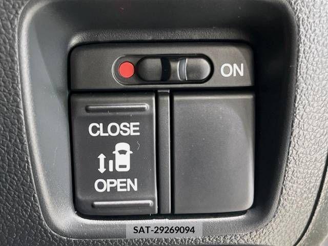 Honda N BOX 2015-10 306628-4