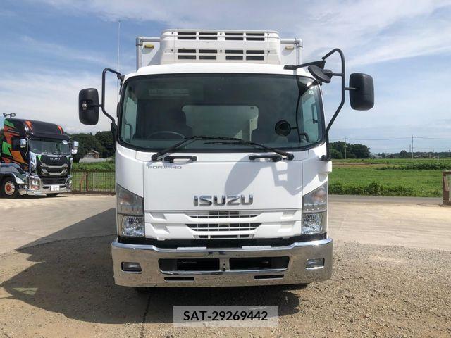Isuzu FORWARD 2017-04 346032-29