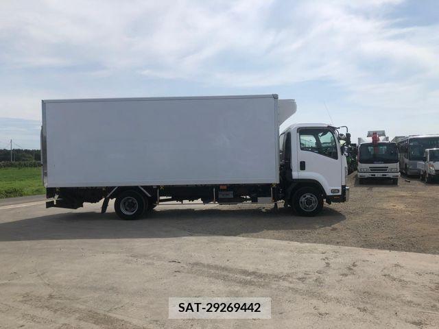 Isuzu FORWARD 2017-04 346032-3