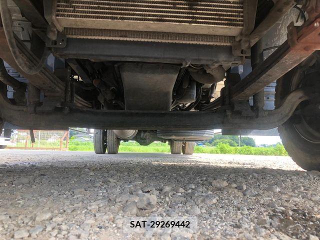 Isuzu FORWARD 2017-04 346032-23