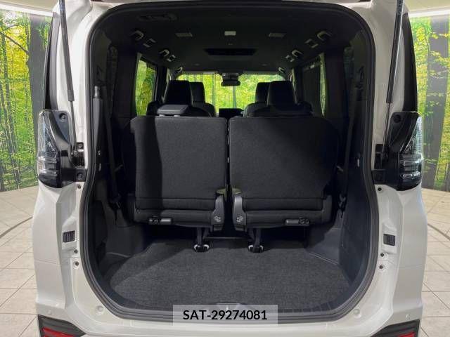 Toyota VOXY HYBRID 2023-10 344490-10