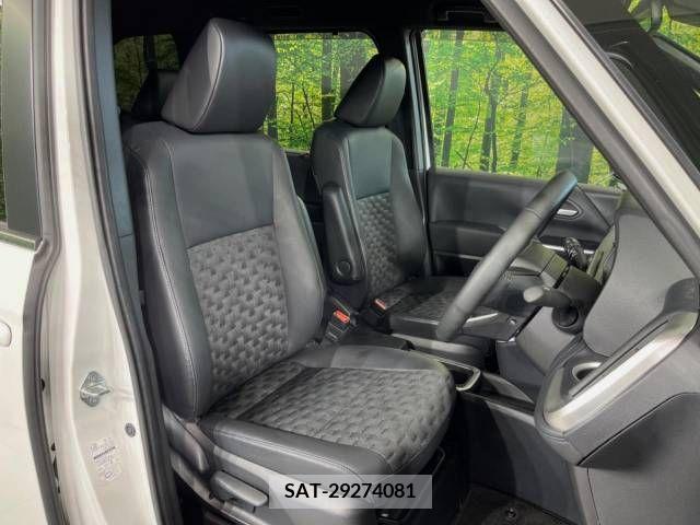 Toyota VOXY HYBRID 2023-10 344490-7
