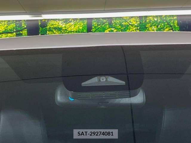 Toyota VOXY HYBRID 2023-10 344490-6
