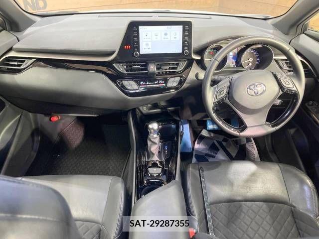 Toyota C-HR 2021-04 264484-1