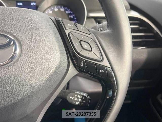 Toyota C-HR 2021-04 264484-4