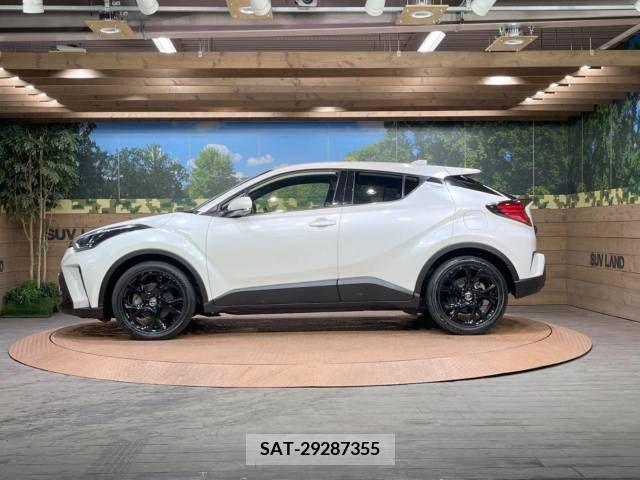 Toyota C-HR 2021-04 264484-18