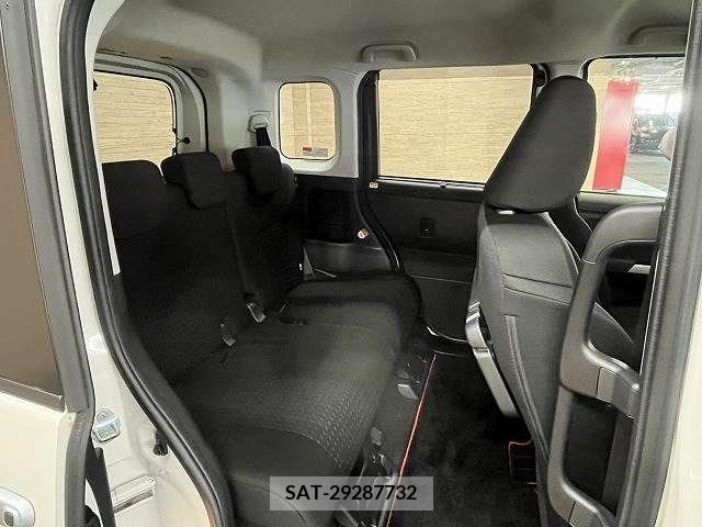 Toyota ROOMY 2020-09 283690-8