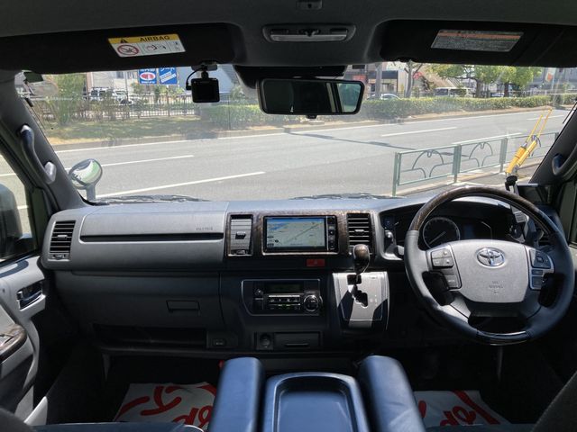 Toyota HIACE VAN 2021-07 19066-1