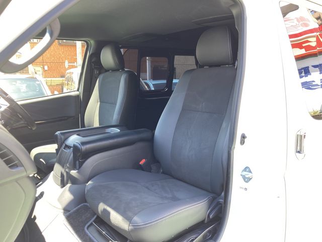 Toyota HIACE VAN 2021-07 19066-14