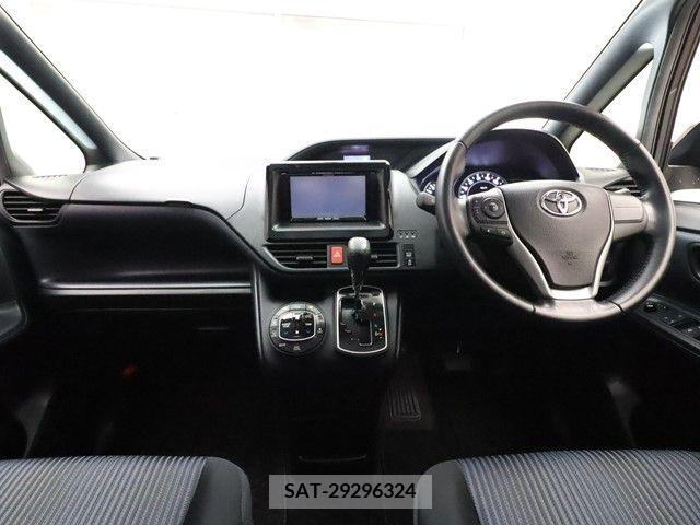 Toyota VOXY 2014-01 321384-2