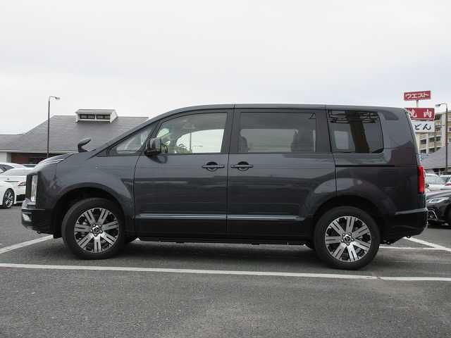 Mitsubishi DELICA D5 2023-01 5982-18