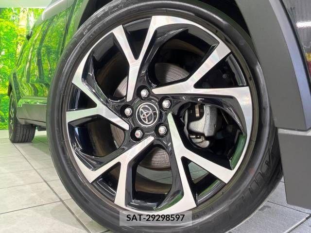 Toyota C-HR 2018-12 216387-13
