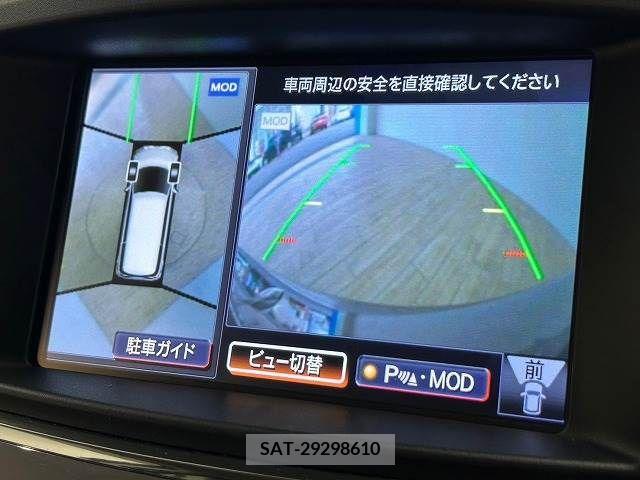 Nissan ELGRAND 2017-06 268365-3