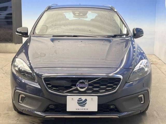 Volvo V40 2013-07 25347-14